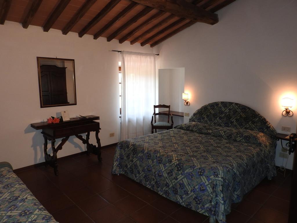Гостевой дом Relais Borgo Di Toiano Совичилле Экстерьер фото